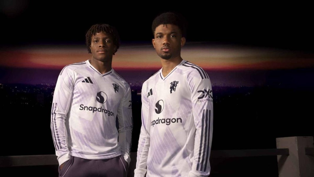 Jersey Baru Manchester United Disambut Antusias Fans