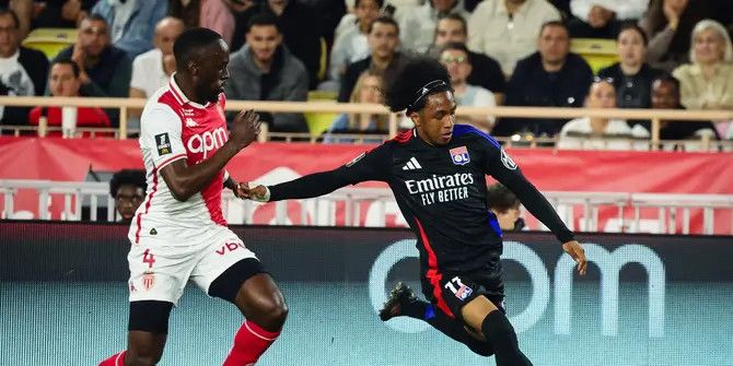 Chelsea dan Liverpool Siap Sambar Olympique Lyon