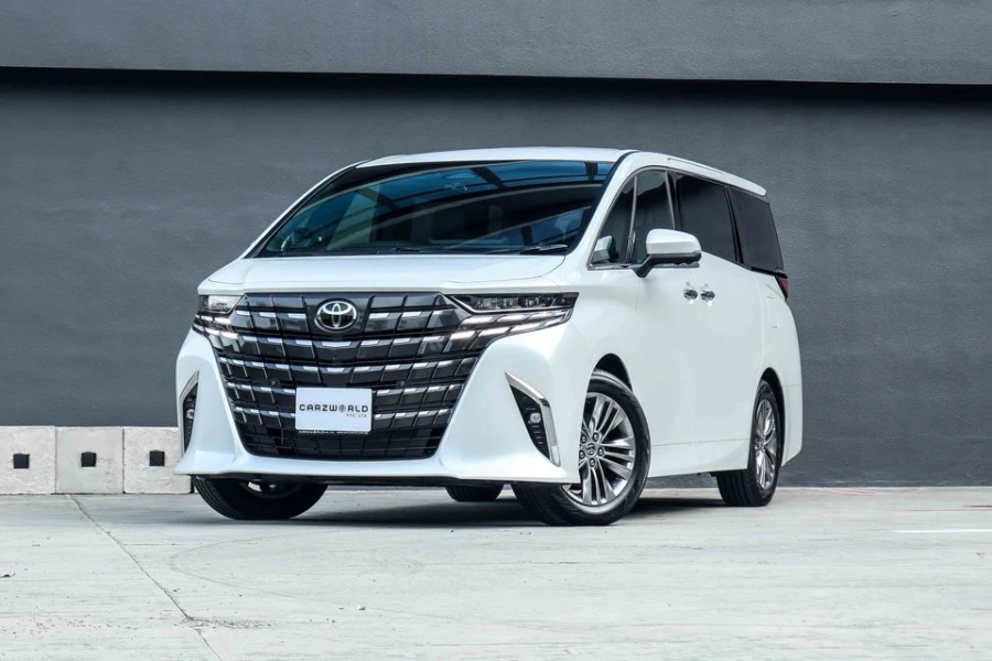 Liburan Makin Nyaman, Ini Pilihan Mobil Travel 2025 Terbaik untuk Keluarga