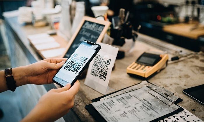 QRIS sebagai Kunci Digitalisasi UMKM: Mendorong Transformasi Ekonomi Indonesia