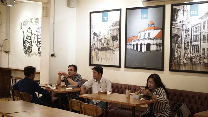 6 Pilihan Tempat Makan Siang Favorit di Kota Lama Semarang, dari Legendaris hingga Kekinian