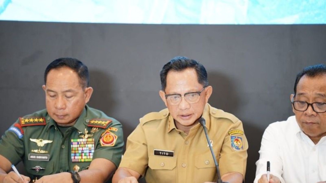 Kemendagri Pulihkan Dokumen Kependudukan Warga Terdampak Banjir di Sumatera