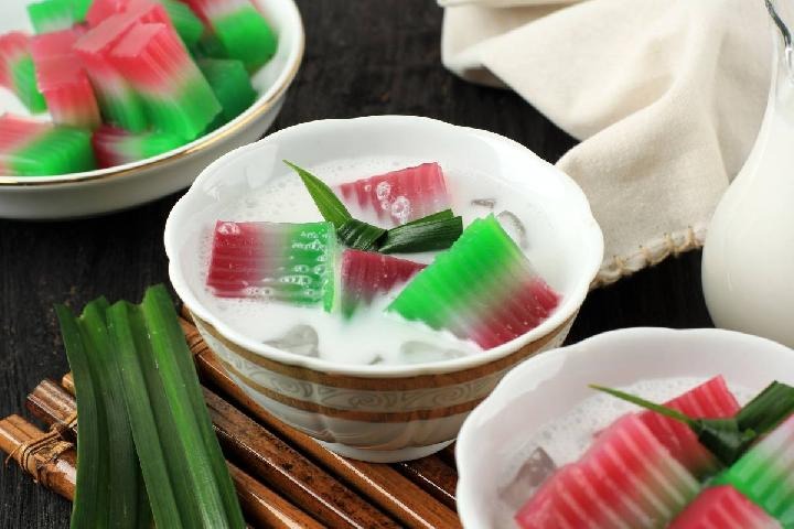 Daftar 7 Inspirasi Menu Takjil Segar Praktis Penarik Selera Buka Puasa