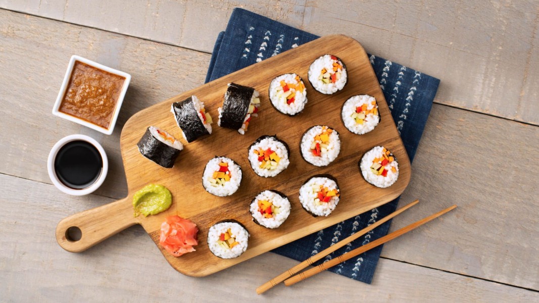 Cara Praktis Membuat Sushi Rumahan Enak dan Bergizi