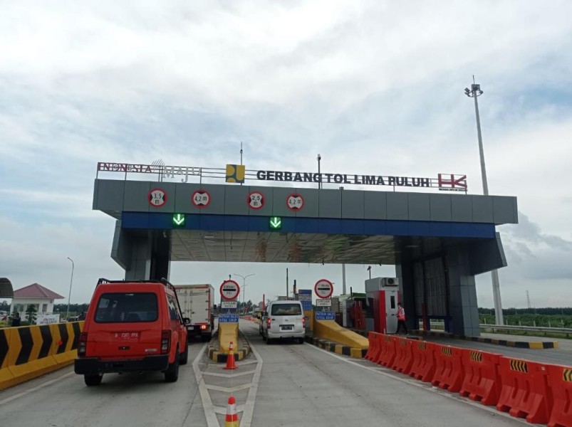 Hutama Karya Catat Lonjakan 93.798 Kendaraan Lintasi Tol Trans Sumatera Saat Libur Panjang 2025