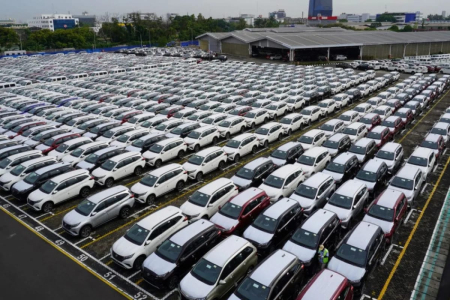 Industri Otomotif Indonesia Masuki Masa Resesi: Pajak Tinggi dan Daya Beli Lemah Jadi Biang Keladi
