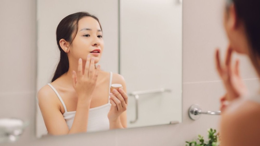 Tips Ampuh Menjaga Kulit Tetap Sehat dan Cerah di Cuaca Panas Indonesia
