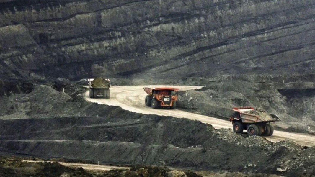 Reli Saham BUMI Terus Naik Meski Investor Asing Lepas Saham Besar