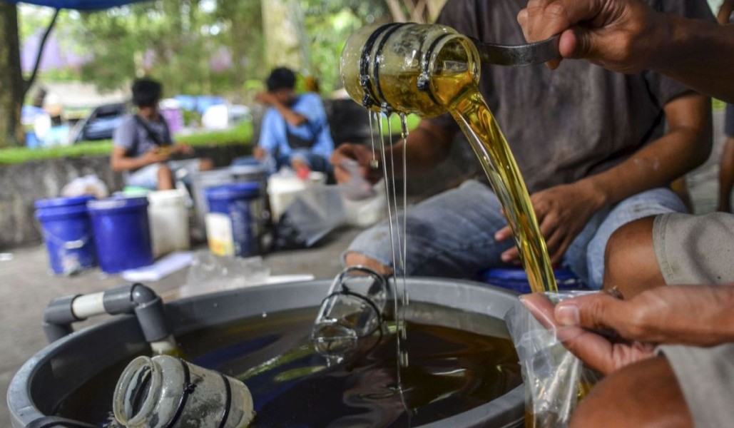 Minyak Curah adalah: Proses Pembuatan hingga Bahayanya