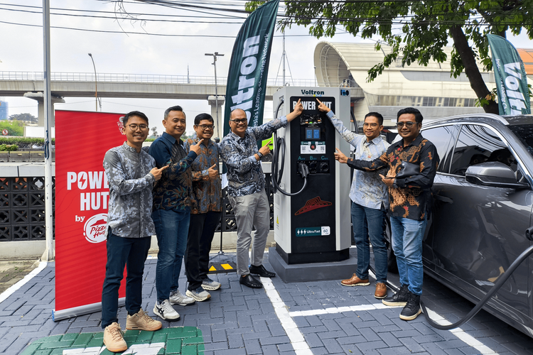 Kerja Sama Geely dan Voltron untuk Infrastruktur Kendaraan Listrik
