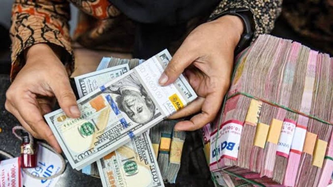 Rupiah Menguat Terhadap Dolar AS, Didorong Sikap Amerika Serikat yang Melunak Soal Tarif Impor Otomotif