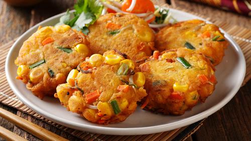 10 Resep Bakwan Jagung Renyah Garing yang Mudah Dibuat