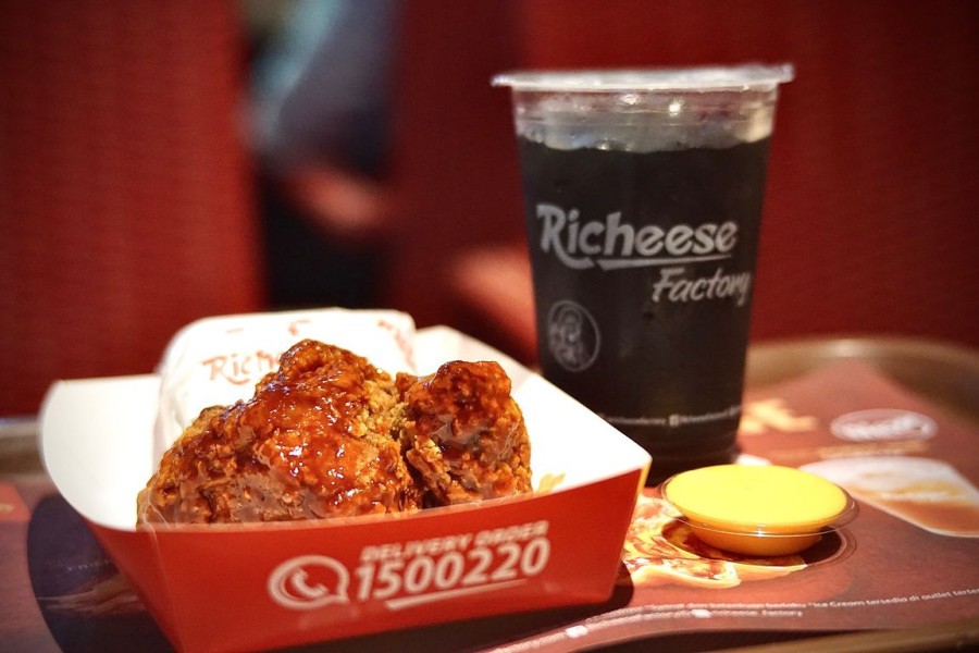5 Menu Pedas Richeese Factory