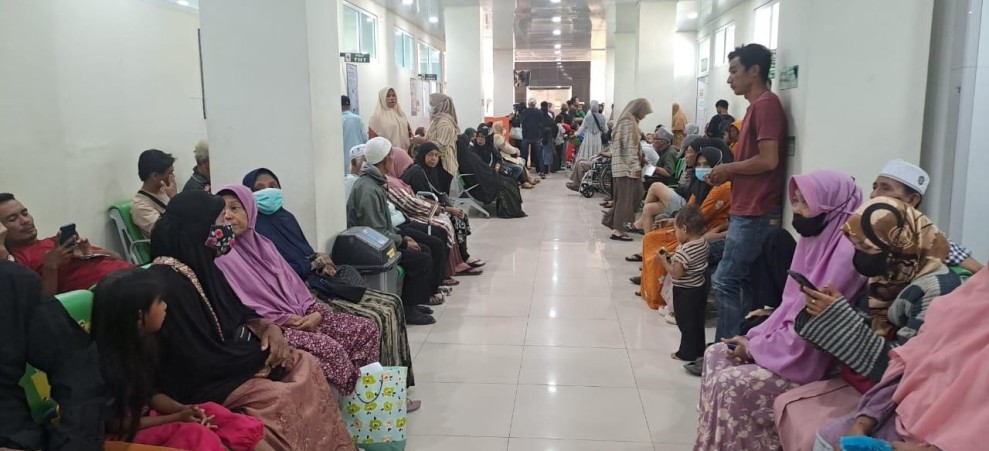 Pasien BPJS Kesehatan Mengeluhkan Antrean Panjang di RSUD Bima, Manajemen Janjikan Perbaikan Sistem Pelayanan
