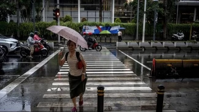 Prakiraan Cuaca BMKG Selasa Hujan Ringan Hampir Merata di Kota Indonesia