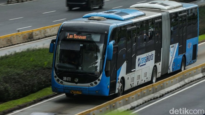 Layanan Transportasi Publik Transjakarta MRT dan LRT Jakarta Digratiskan Selama Libur Lebaran 2026