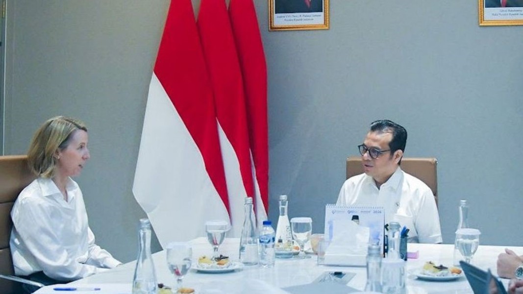 Wamenkomdigi Tegaskan Platform Digital Wajib Terapkan Verifikasi Usia