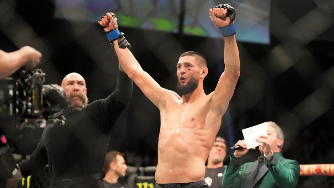 Dana White Tegaskan Nasib Duel Perebutan Gelar Juara Khamzat Chimaev, Du Plessis Tetap Jadi Lawan Utama