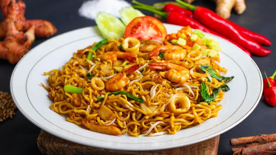 Resep Mie Goreng Kecap Manis Gurih dengan Udang yang Harumnya Menggoda Selera