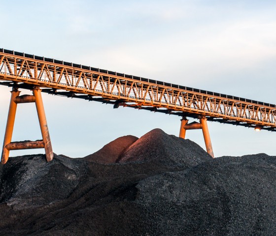 Keberhasilan Harum Energy (HRUM) Mengoptimalkan Potensi Nikel di Tengah Transformasi Energi Global