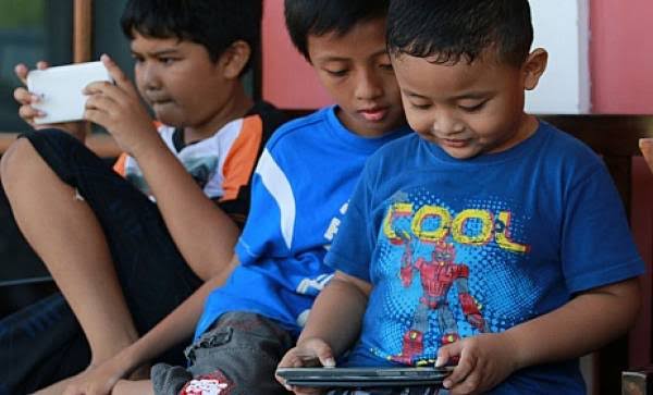 Penggunaan Gadget pada Anak Jadi Ancaman Baru Pendidikan