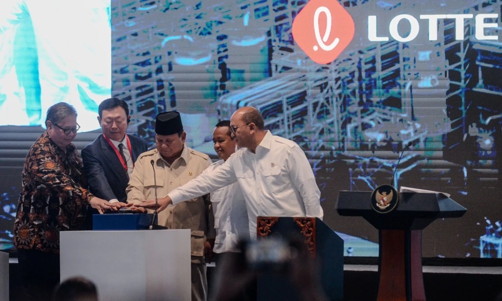 Prabowo Subianto Resmikan Pabrik Petrokimia Terbesar di Banten
