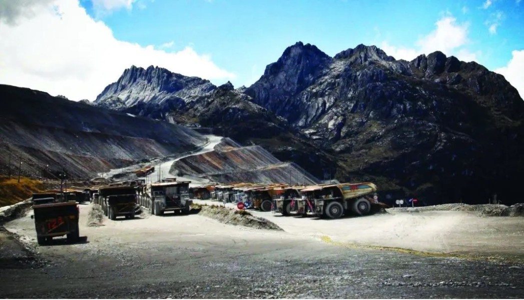 Peluang Emas Saham AADI Di Tengah Kebijakan Pemangkasan Produksi Batu Bara