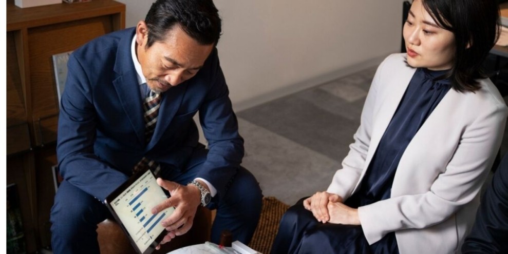 Aturan Penagihan Utang Debt Collector Terbaru 2025