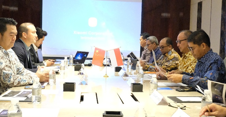 Pemerintah Dorong Xiaomi Perluas Produksi Tablet dan Mobil Listrik di Indonesia