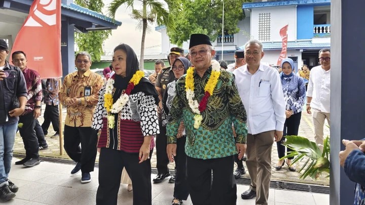 Penjelasan Lengkap Menteri Abdul Muti Soal Bantuan Rp2 Juta untuk Guru Korban Bencana di Sumatra
