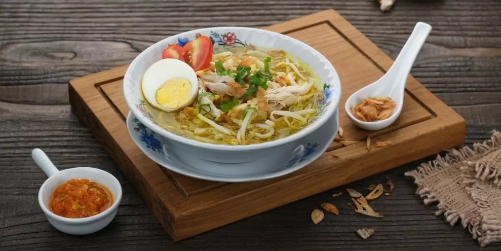 Resep Soto Ayam Praktis dengan Bumbu Instan Cocok untuk Menu Harian Keluarga