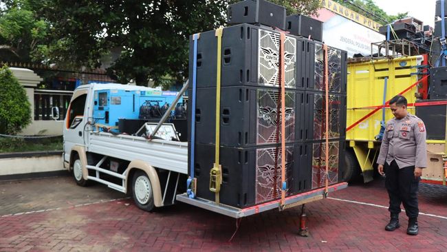Polisi Mojokerto Sita Empat Kendaraan Bermuatan Sound Horeg, Merespons Keluhan Warga Mengenai Gangguan Sahur