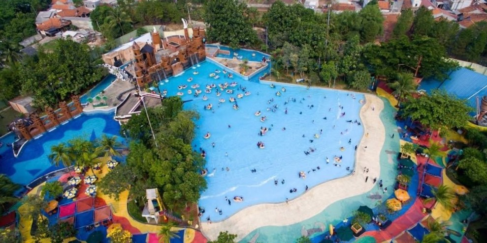 Rekomendasi Kolam Renang Tangerang untuk Liburan Seru dan Menyegarkan