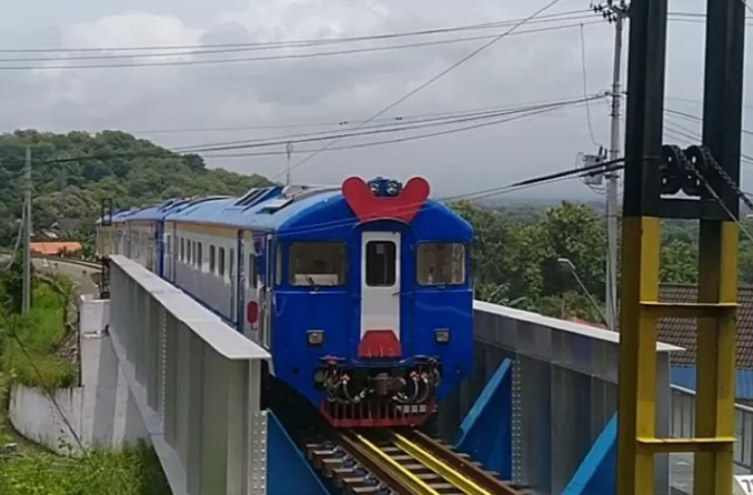 Krisis Keamanan di 22 Perlintasan Kereta Api Solo Wonogiri: Dishub Sukoharjo Gencar Koordinasi dengan PT KAI Krisis Keamanan di 22 Perlintasan Kereta Api Solo Wonogiri: Dishub Sukoharjo Gencar Koordinasi dengan PT KAI