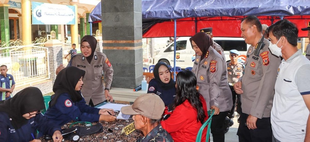 Ratusan Warga Antusias Ikuti Pemeriksaan Kesehatan Gratis yang Diselenggarakan oleh BRI Kantor Cabang Cirebon Kartini