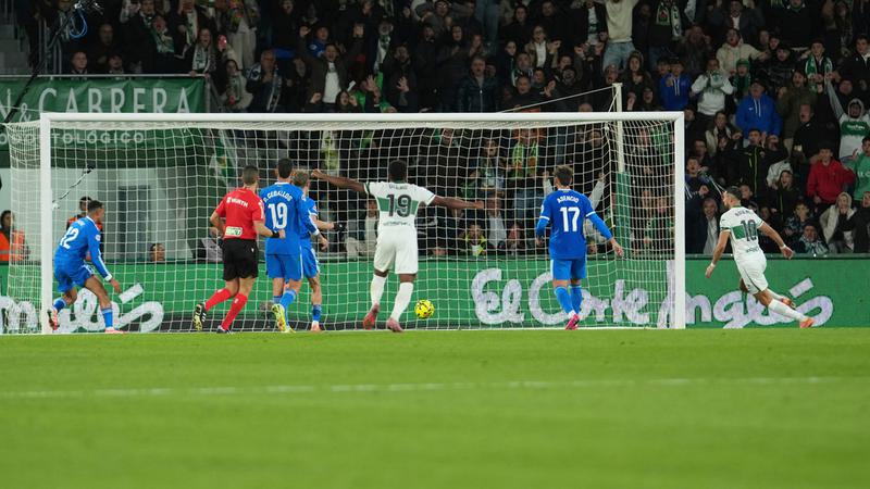 Real Madrid Raih Imbang Dramatis Lawan Elche Liga Spanyol