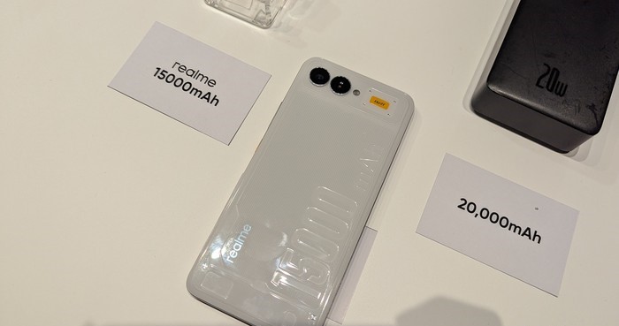 Realme Hadirkan HP dengan Baterai Monster 15.000 mAh