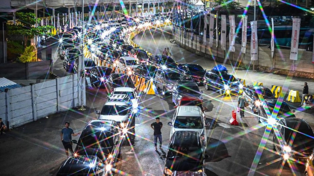 Puncak Arus Mudik Pelabuhan Bakauheni Diprediksi H 2 Natal