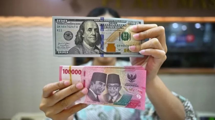 Rupiah Menguat Hadapi Dolar AS di Awal Oktober 2025