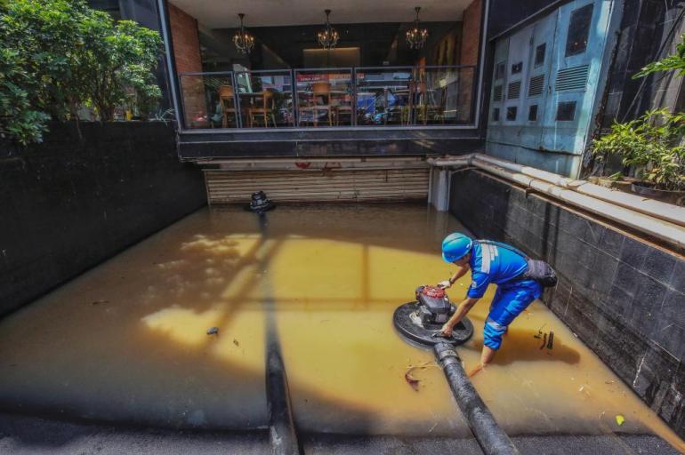 Modifikasi Cuaca Jakarta Tingkatkan Mitigasi Banjir Kiriman Wilayah Sekitar