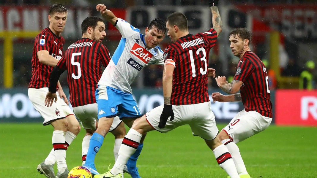 Napoli Berjuang Pertahankan Puncak Serie A Lawan Milan