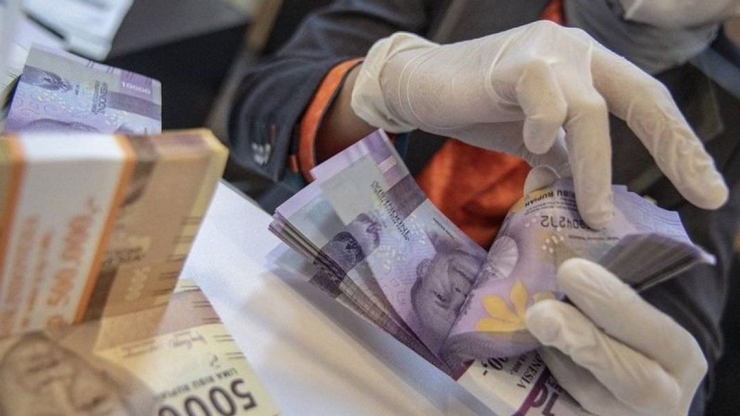 Optimisme OJK: Tren Positif Sektor Keuangan Berlanjut hingga 2025