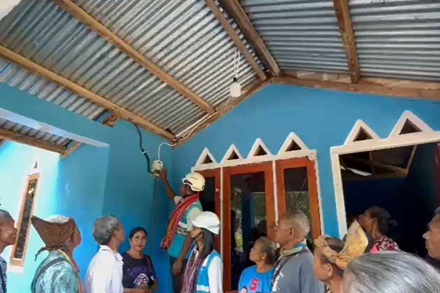 PLN Nyalakan Listrik Perbatasan RI Timor Leste Dorong Kesejahteraan