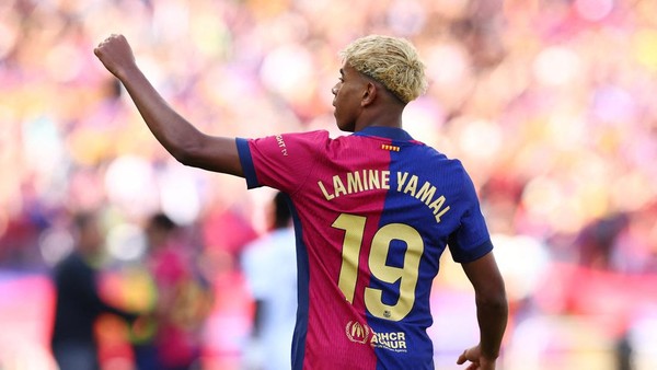 Karier Yamal di Barca Tuai Pujian Deco