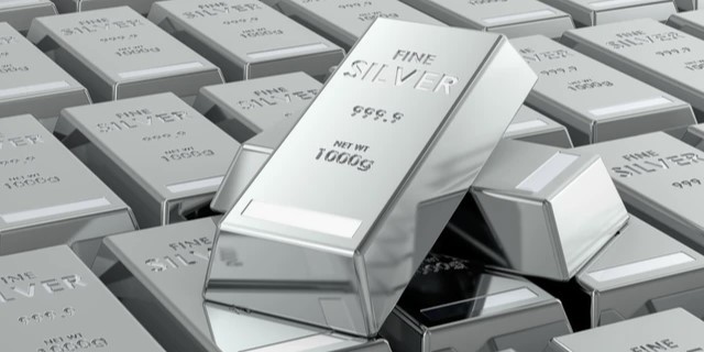 Harga Perak Antam 4 April  Turun Tipis Jadi Rp45.450 Per Gram