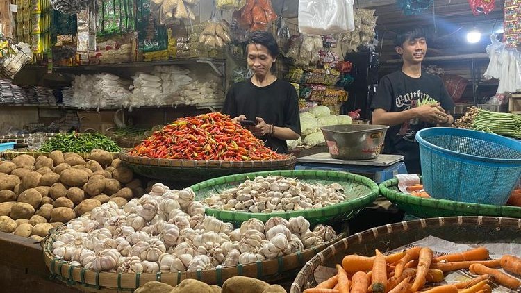 Update Daftar Harga Sembako Jawa Timur 18 Februari 2026: Gas, Telur, Minyak Goreng Naikc