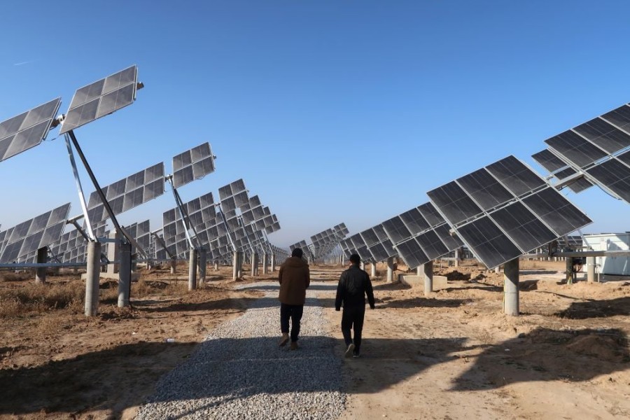 Investasi Energi Bersih China Mendekati Skala Investasi Bahan Bakar Fosil Global