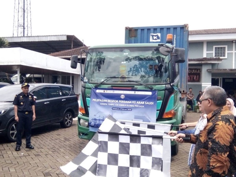 UMKM Binaan Bank Indonesia Perwakilan Jawa Barat Sukses Ekspor Kripik Tempe Senilai Rp 269 Juta ke Arab Saudi
