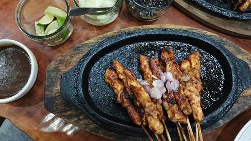 10 Tempat Makan Sate Legendaris di Malang yang Wajib Dicoba