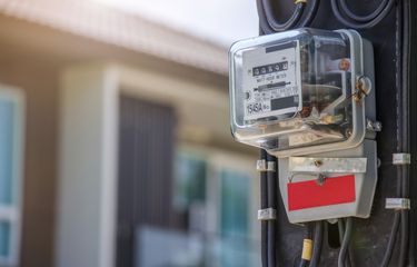 Tarif Pasang Listrik Baru PLN Juni 2025: Biaya dan Rincian Lengkap untuk Pelanggan Prabayar dan Pascabayar